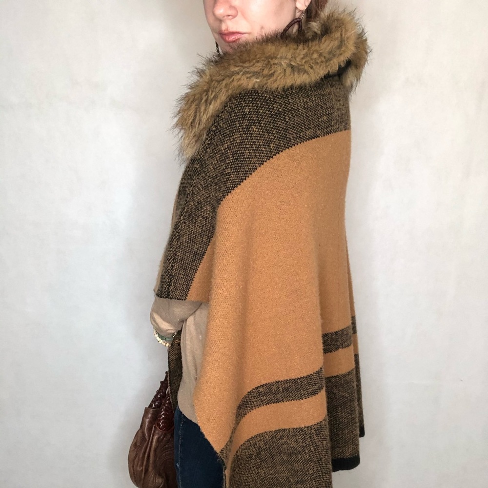 ⭐️ fur shawl cocoa tan